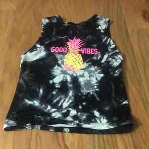 Very open sleeves workout shirt